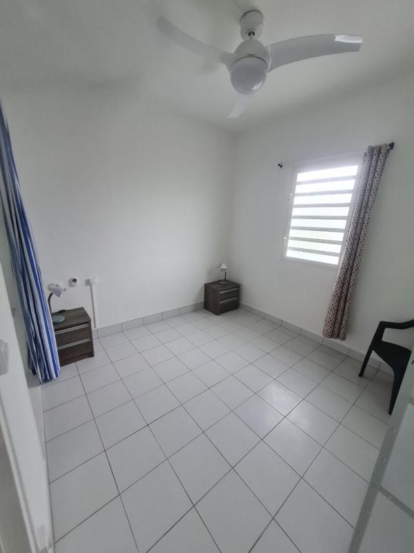 LE MORNE-ROUGE Belle maison sur deux niveaux composée de 5 chambres. Superficie de 155 m2 sur un terrain de 717 m2 8