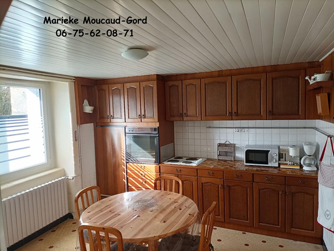 VALPRIVAS Belle petite maison à Valprivas 70 m² deux chambres et jardin 92 000 7