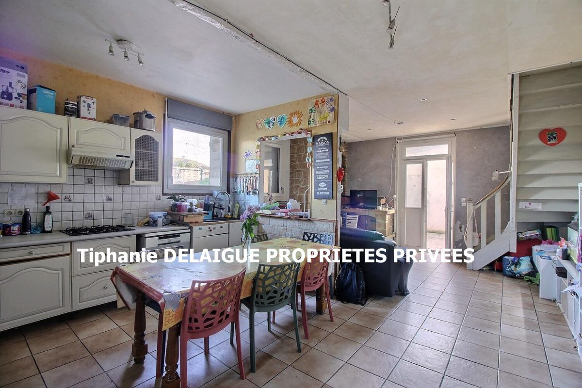 FIRMINY Firminy 42700  Maison de ville de 3 niveaux élevés sur cave 120m² habitables surface utile 108m² habitables surface carrez 4 chambres sur 202m² de terrain 1