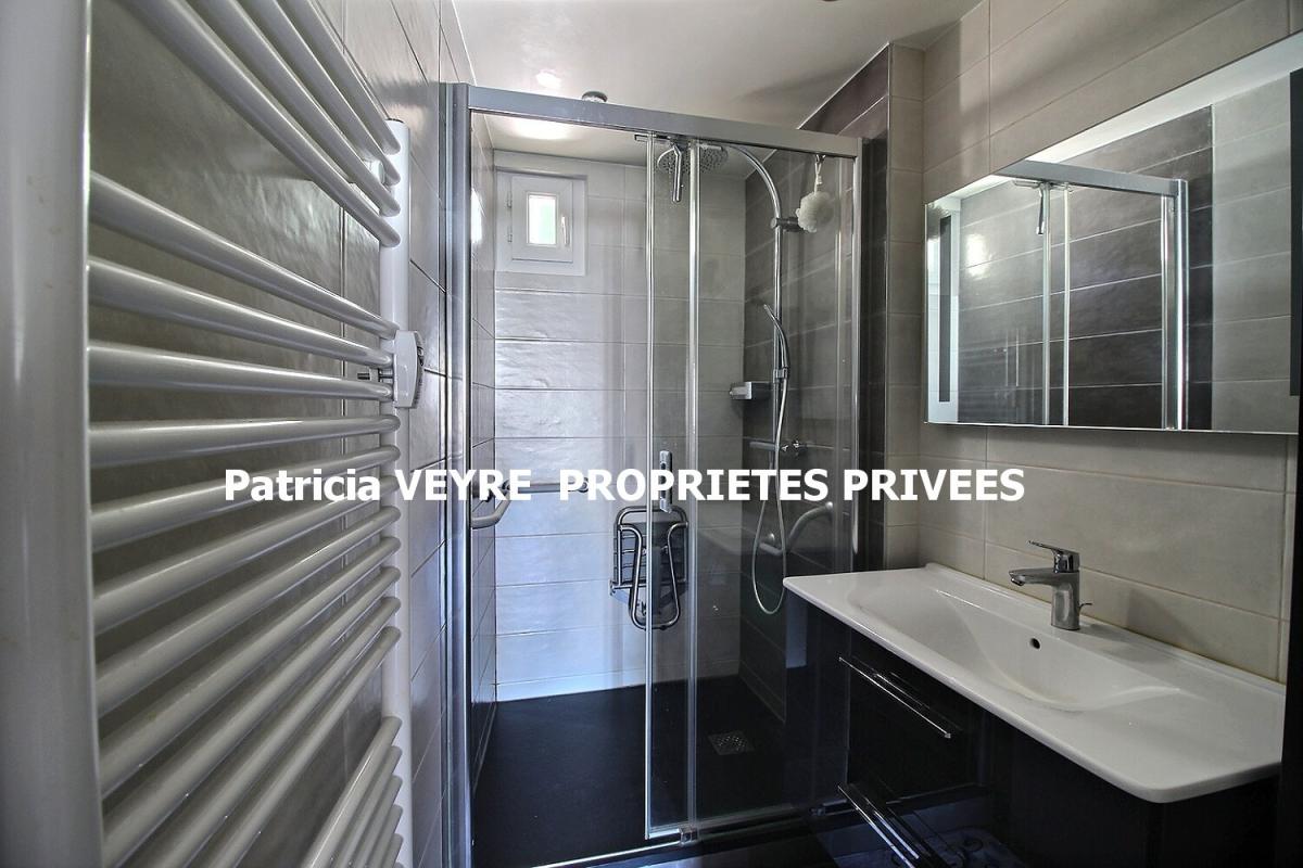 SAINT-ETIENNE SAINT-ETIENNE FAURIEL VIVARAISE appartement de 80 m² avec DEUX GARAGES fermés plus une cave 5