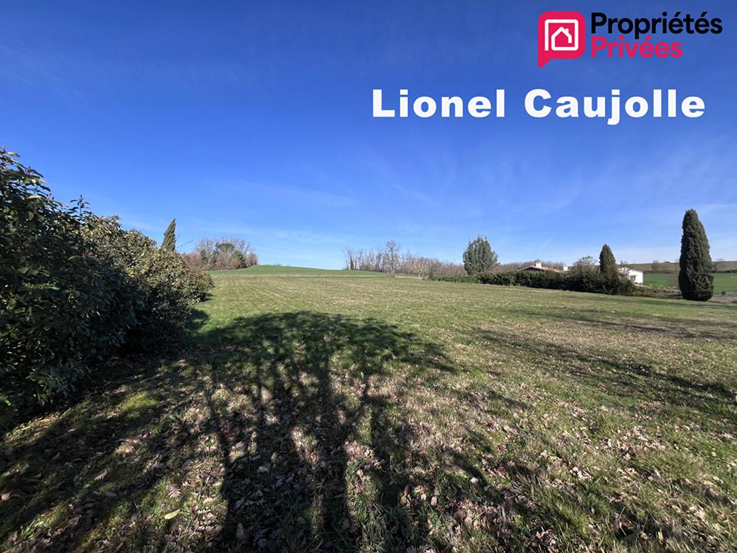 RABASTENS Terrain à bâtir d'environ 4000 m2 5