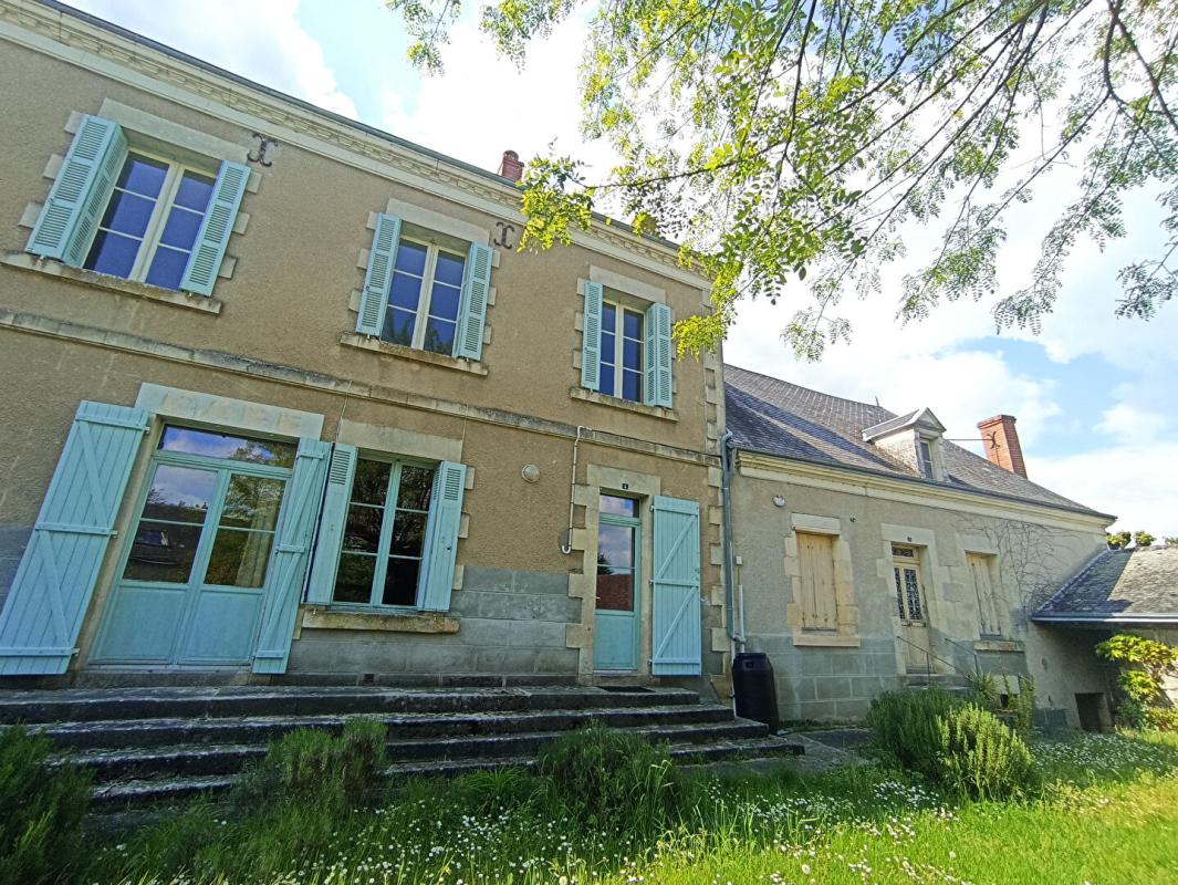 MURS EXCLUSIVITE Maison de caractère avec petite maison attenante A VENDRE, jardin et terrain à MURS (36) à 7 kms de CHATILLON SUR INDRE 8