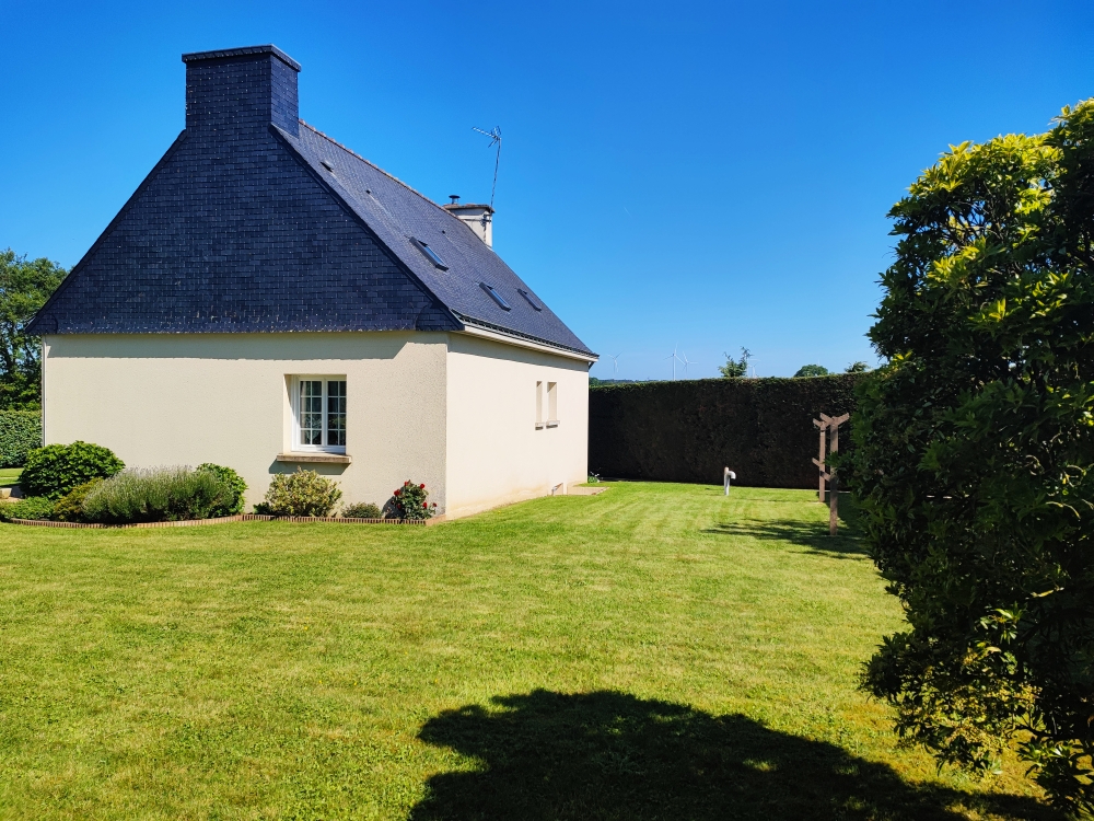 LANOUEE Maison 4 chambres 139 m2 et Hangar 3