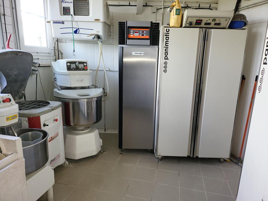 LE MANS LE MANS - BOULANGERIE PATISSERIE avec LOGEMENT 9