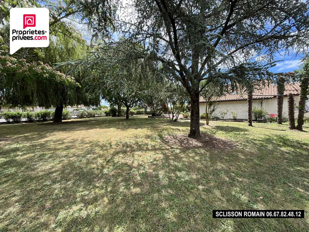 BRAUD-ET-SAINT-LOUIS Maison familiale Braud Et St Louis - 188m2 - 4 chambres - piscine - grand jardin - PRIX  456 516 HAI 16