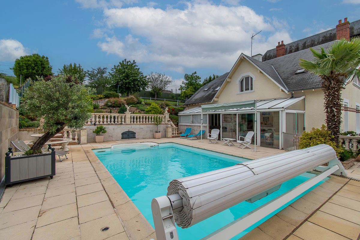 VIERZON Maison Vierzon 8 pièce(s) 245 m2 11