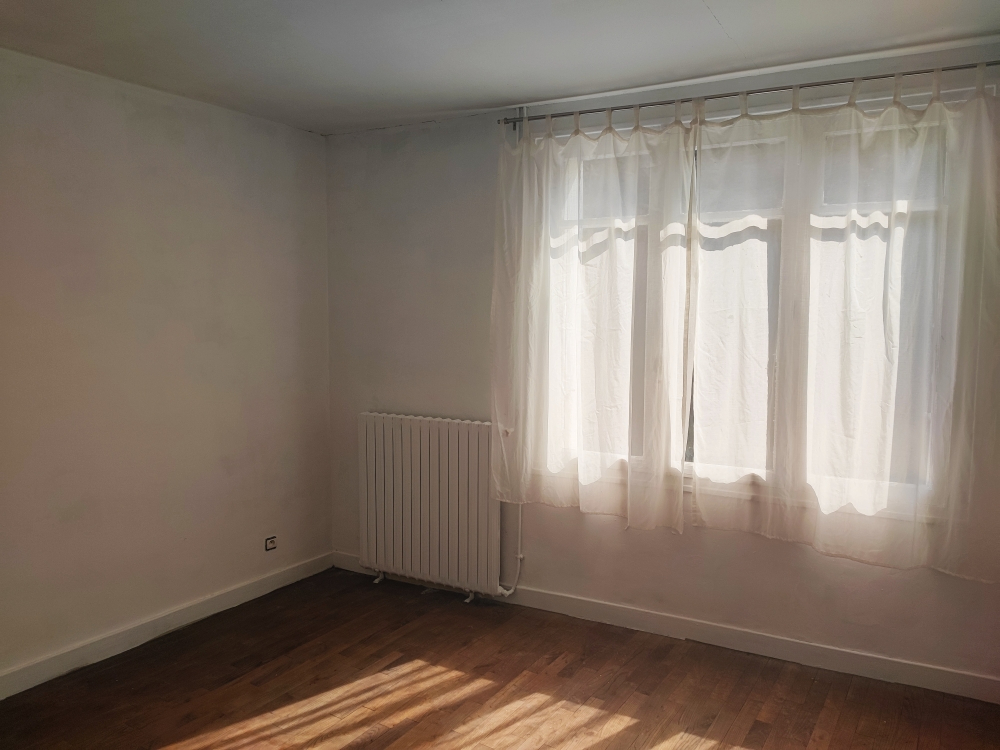 SAINT-BRIEUC-DE-MAURON Maison  5 pièce(s) 100 m2 6