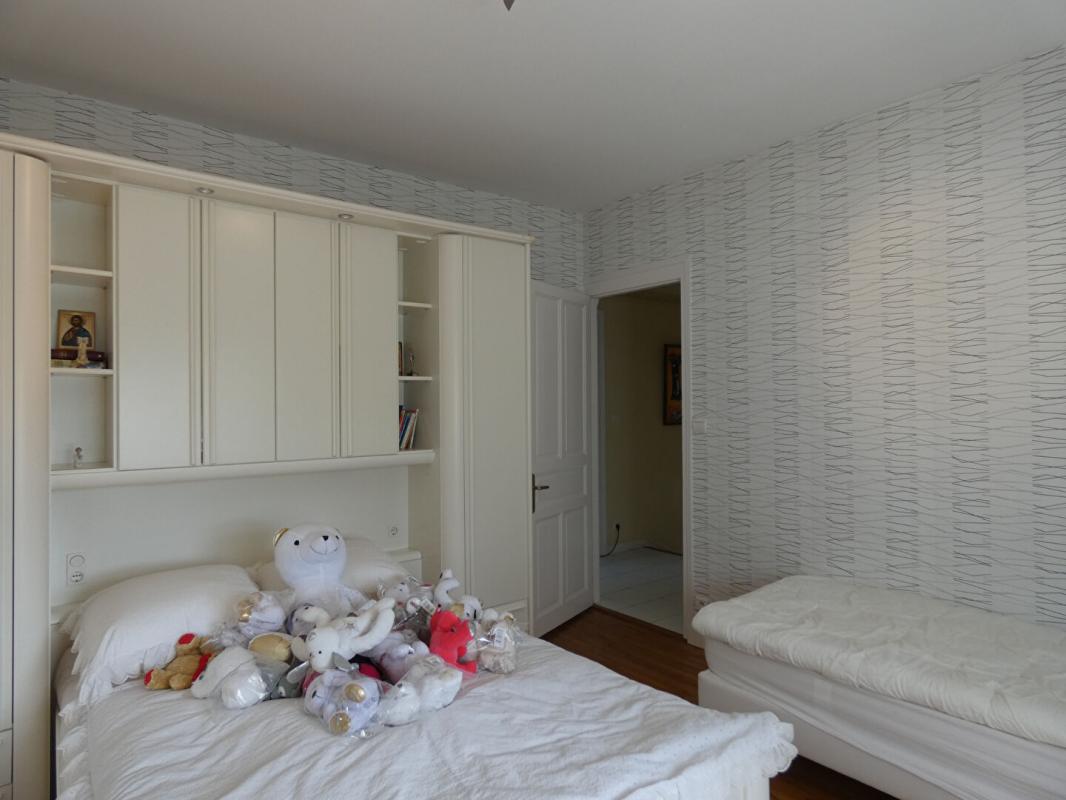 MINIAC-MORVAN A 20 mns de SAINT-MALO, Maison de 309 m2 avec dépendance de 70m² 12