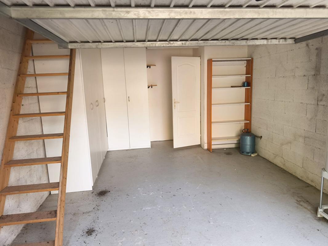 AUBIGNAN VILLA  RECENTE DANS UN ENVIRONNEMENT PRIVILEGIE 10