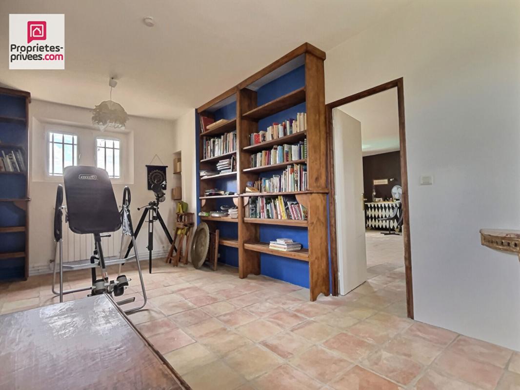 LORGUES MAISON DE CHARME SUR LORGUES 217 M² AVEC PISCINE 12