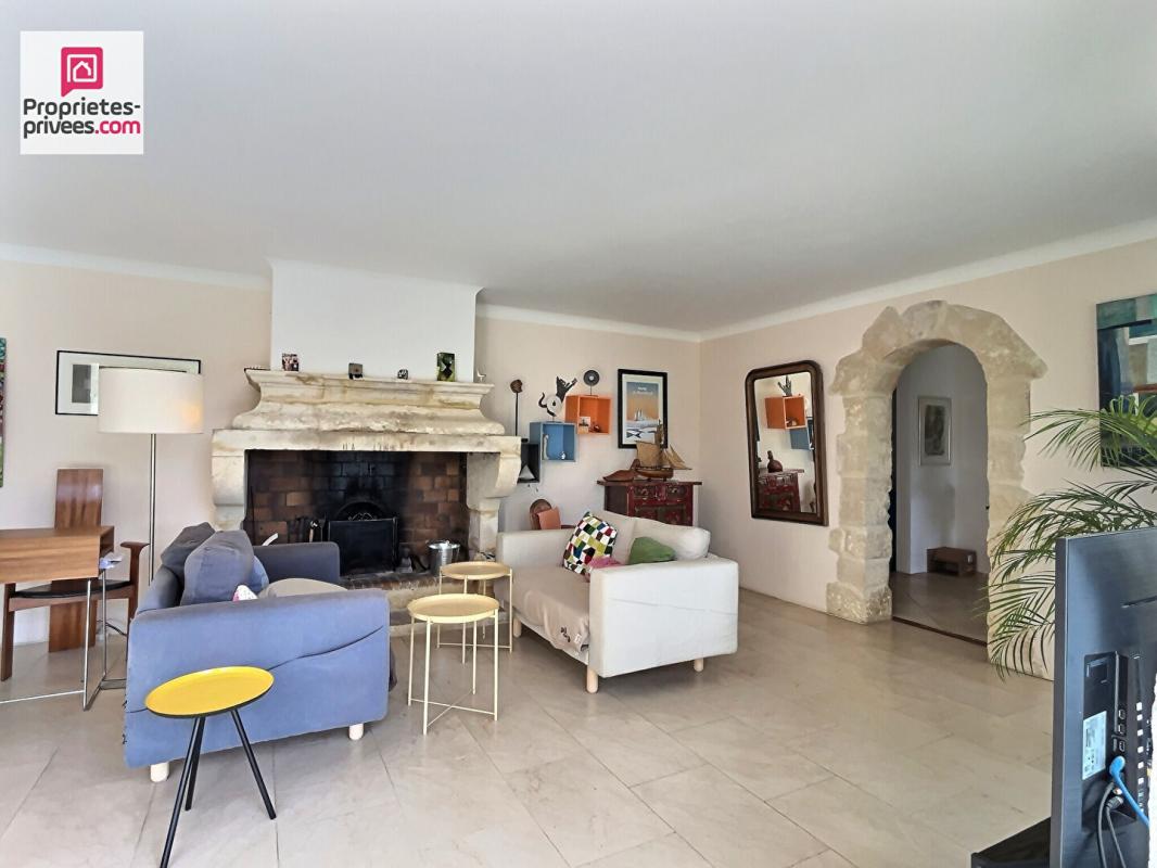 LORGUES MAISON DE CHARME SUR LORGUES 217 M² AVEC PISCINE 5
