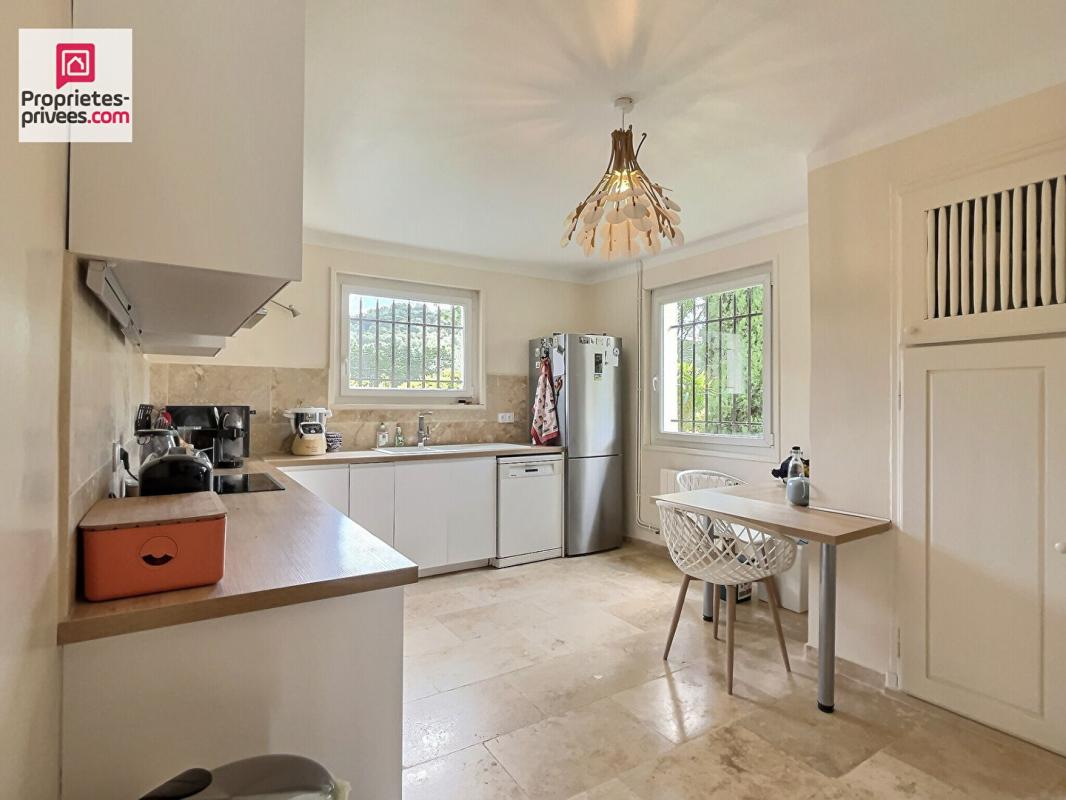 LORGUES MAISON DE CHARME SUR LORGUES 217 M² AVEC PISCINE 8