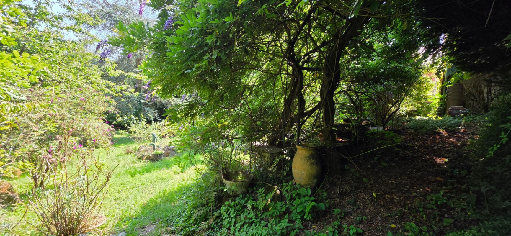 JOUY JOUY - CHARMANTE MAISON BOURGEOISE A FORT POTENTIEL DE 140 m², 6 pièces 18