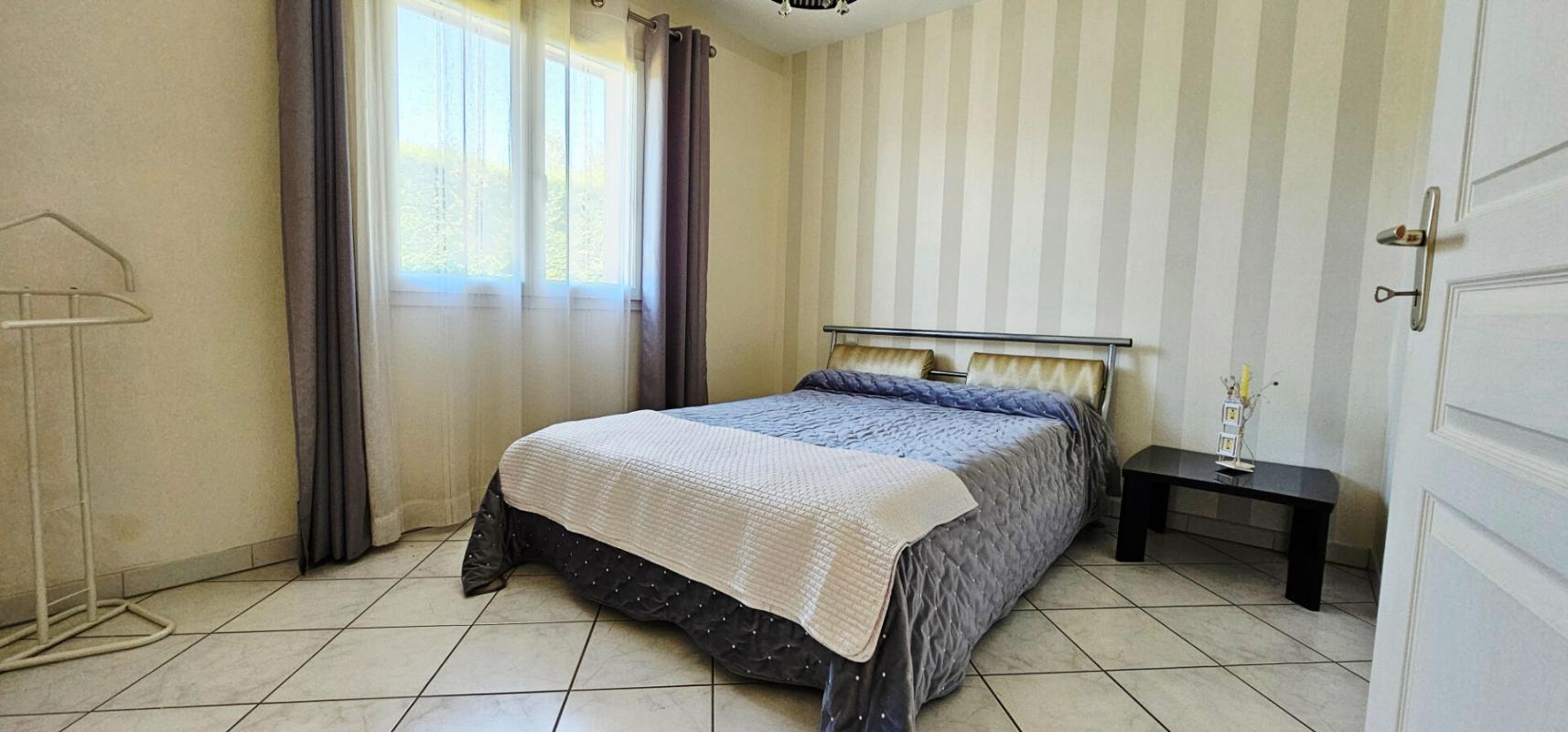 CASTELNAUDARY Maison d'architecte Castelnaudary 7 pièce(s) 181 m2 12