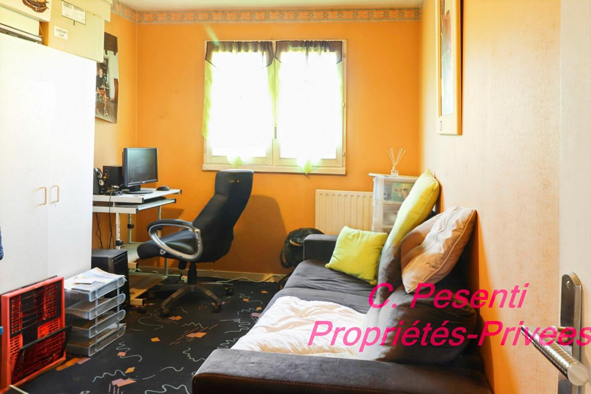 SAINT-THIBAULT-DES-VIGNES Maison Saint Thibault Des Vignes 4 pièce(s) 81 m2 Plain-pied 5