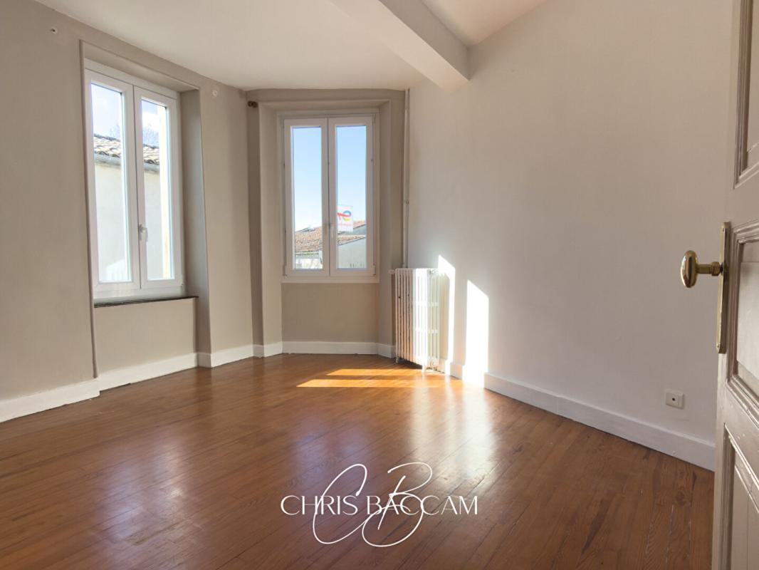 VILLALIER EN EXCLUSIVITE - MAISON R+1 - 3 CHAMBRES - TERRASSE TROPEZIENNE 13