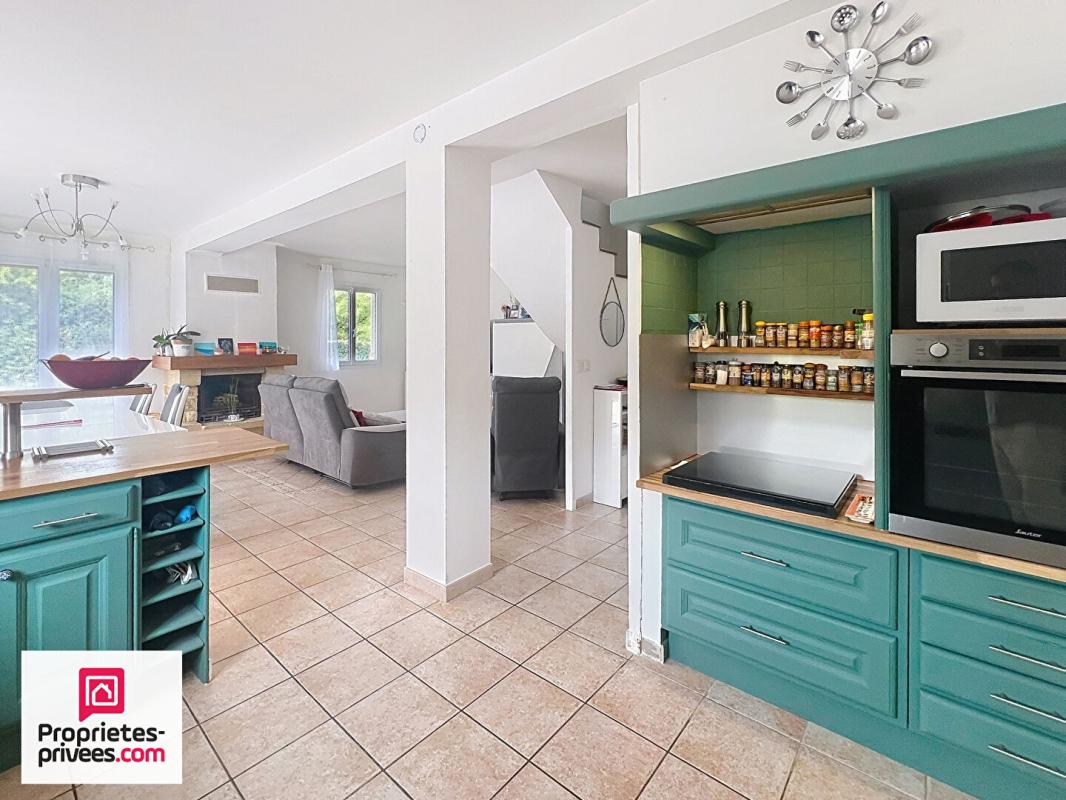 RIANS RIANS VILLA T4 AVEC PISCINE ET ACCÈS AU VILLAGE À PIED 9