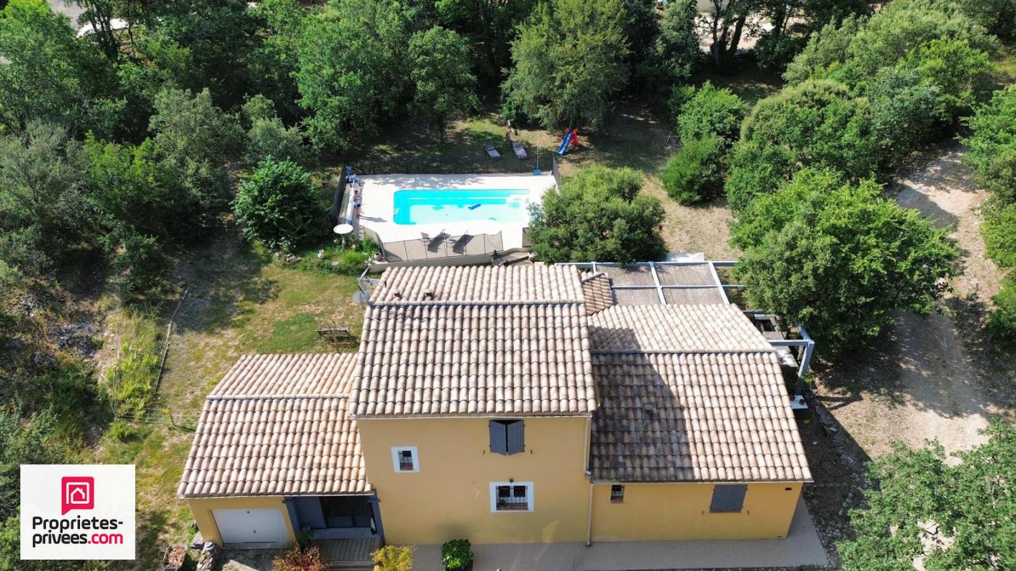RIANS Villa 140 m² sur 2566 m² avec piscine et garage 1