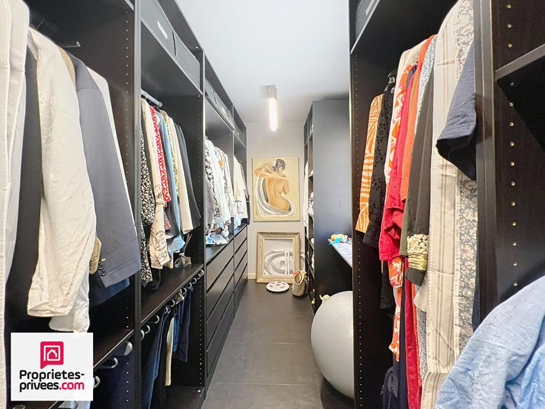 RIANS Villa 140 m² sur 2566 m² avec piscine et garage 13