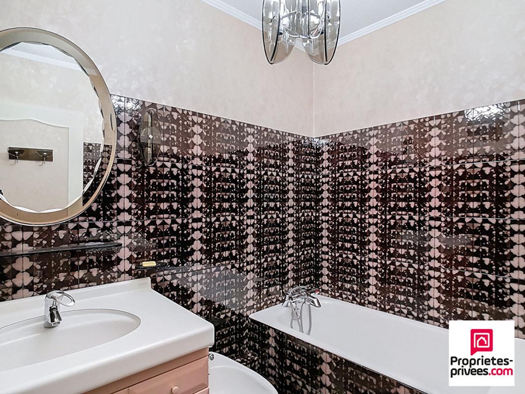 VALENTIGNEY Bel appartement lumineux de 68 m² avec balcon, cave et garage 12