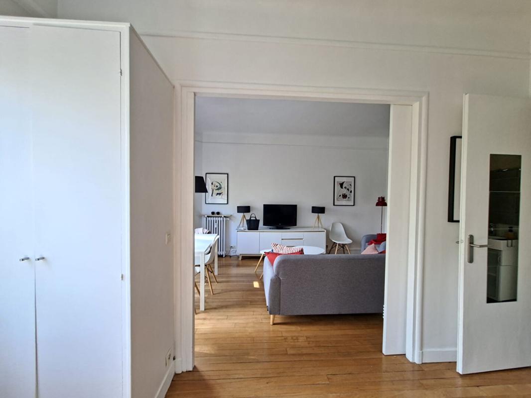 VANVES Bien luxe à une minute de Paris  quartier Saint Remy 18