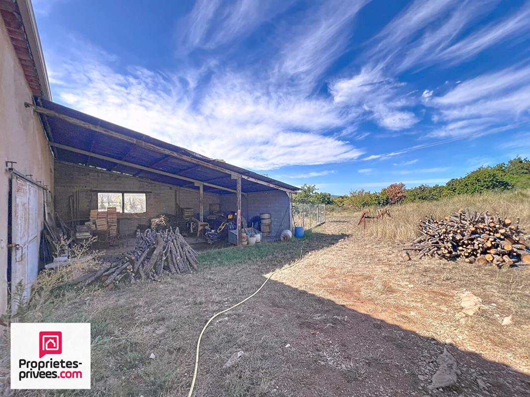 RIANS Ancienne ferme avec 2 logements dépendances sur 13 322 m² 16