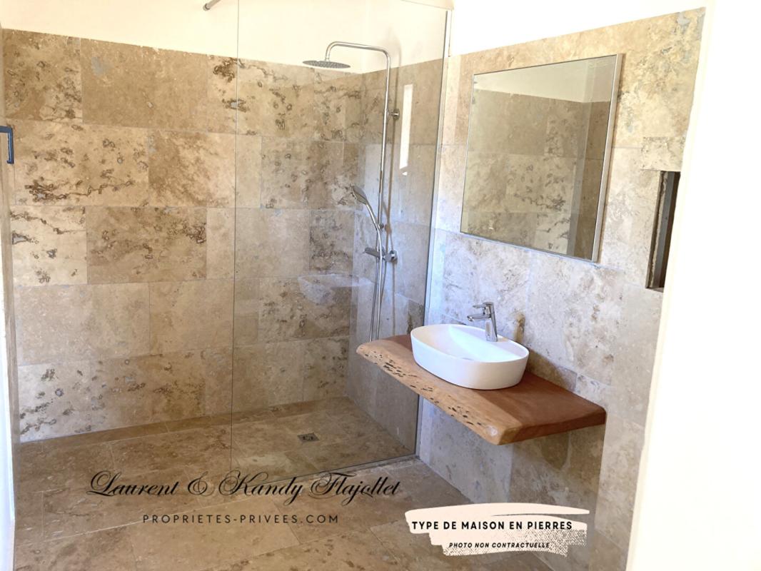 ZONZA Maison type T3 en pierres séches avec piscine - 20144  Ste Lucie de Porto Vecchio 2A - CORSE DU SUD - FRANCE 12