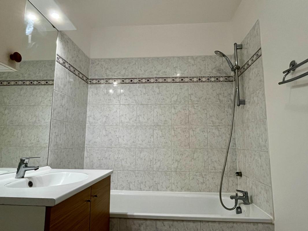 CARRIERES-SOUS-POISSY Appartement Carrieres Sous Poissy 3 pièce(s) 58 m2 10