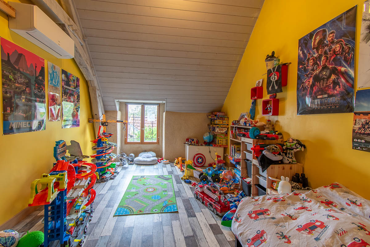 QUINCY Maison Quincy 7 pièce(s) 160 m2 10