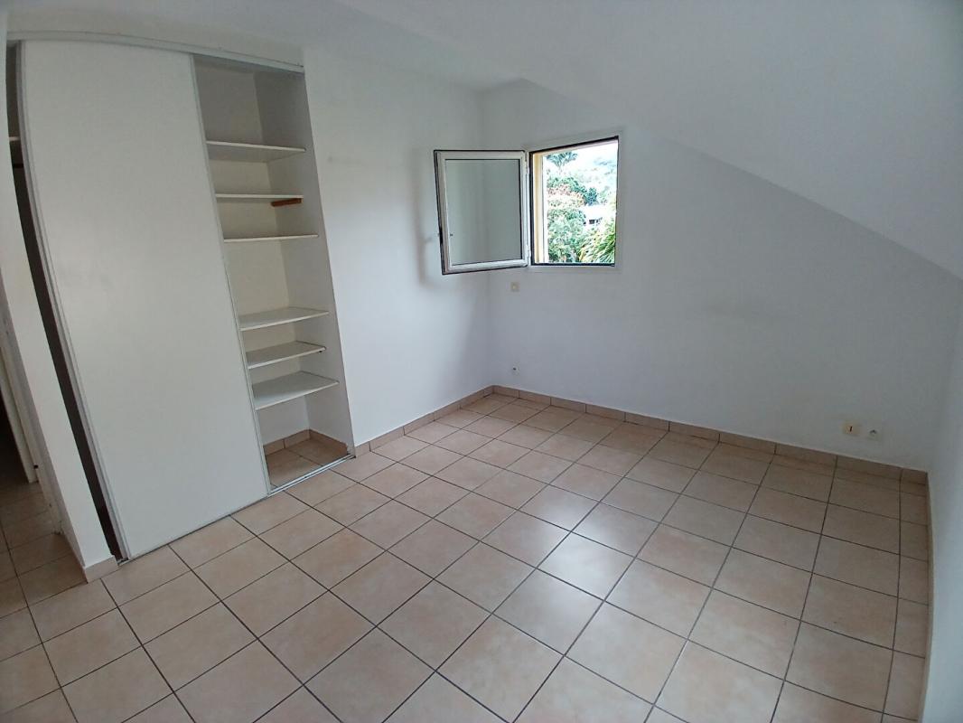 SAINT-PAUL Appartement  Saint Gilles Les Hauts 3 pièce(s) 70 m2 avec jardin 5