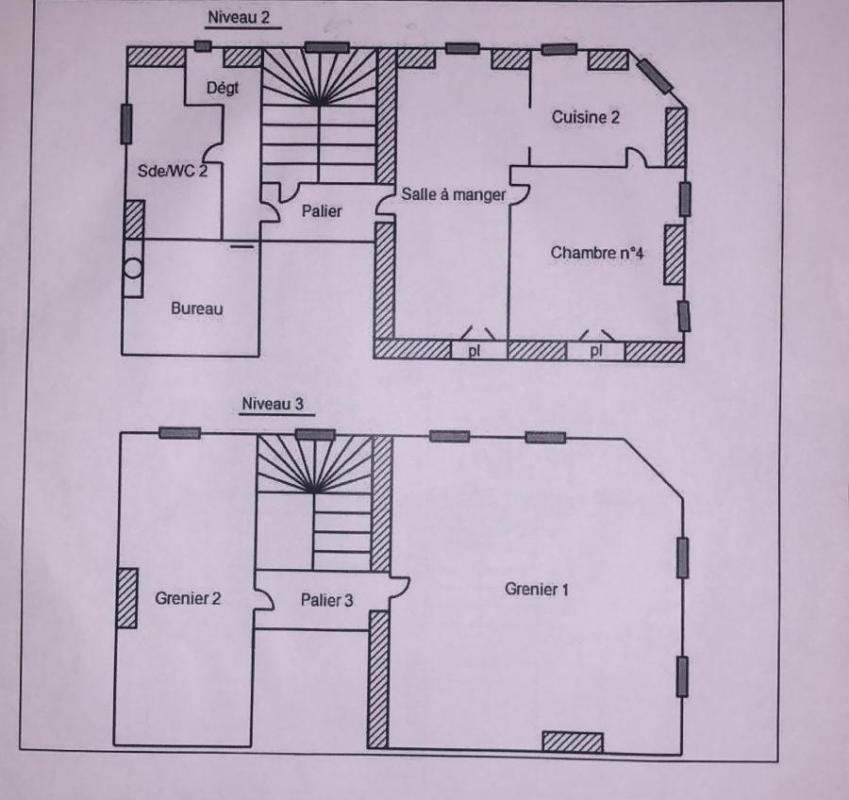 FRESNAY-SUR-SARTHE Immeuble à rénover en centre-ville à Fresnay-sur-Sarthe 13
