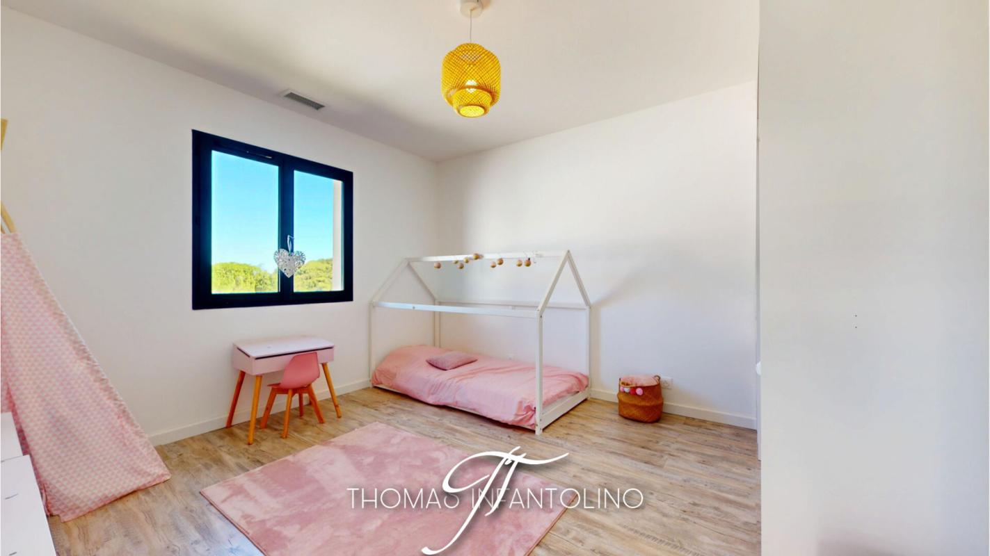 ALAIRAC EN EXCLUSIVITE - PLAIN PIED - 4 FACES - 4 CHAMBRES - PISCINE - GARAGE 17