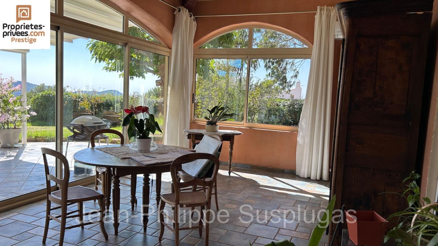 LA CADIERE-D'AZUR Villa La Cadiere D Azur 7 pièce(s) 230 m2 10