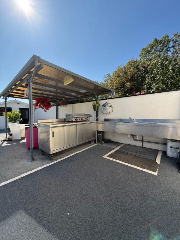 LE THOU 17290 LE THOU - Élégante maison contemporaine de plain-pied avec piscine 13