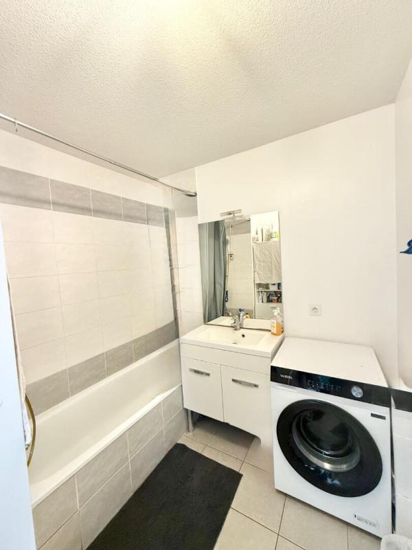 LYON-9E-ARRONDISSEMENT Appartement  terrasse 4 pièces 70 m2 7