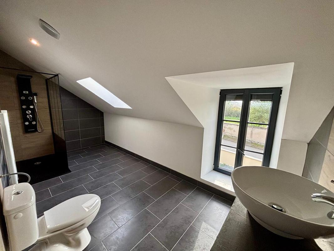 CHALLUY Longère rénovée à Challuy 6 pièce(s) 150 m2 - 4 chambres - Pas de travaux -  DPE B  - 10mins de Nevers 8