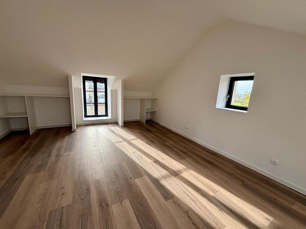 CHALLUY Longère rénovée à Challuy 6 pièce(s) 150 m2 - 4 chambres - Pas de travaux -  DPE B  - 10mins de Nevers 9