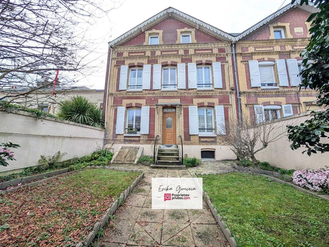 LE HAVRE Sainte-Marie : maison en briques 5 pièces 89 m², jardin, cour cosy & cave 32 m² ? Rare ! 5