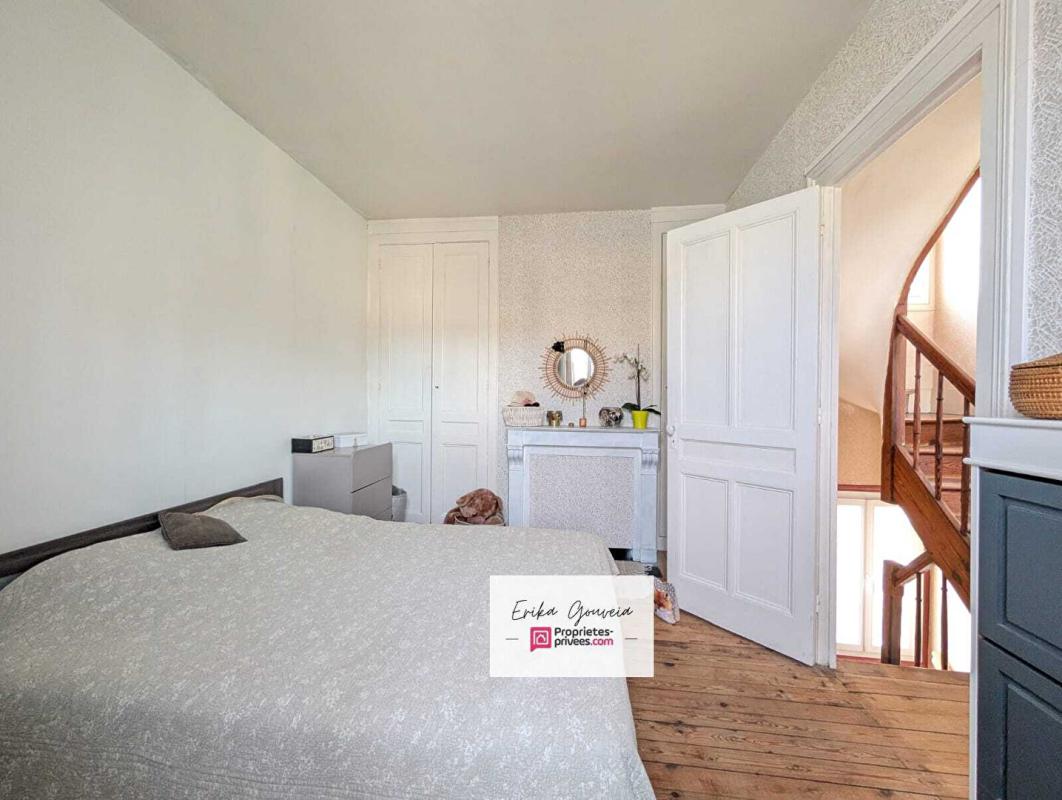 LE HAVRE Sainte-Marie : maison en briques 5 pièces 89 m², jardin, cour cosy & cave 32 m² ? Rare ! 6