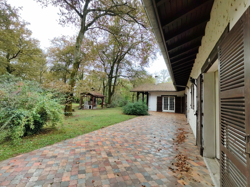 SAINT-PAUL-LES-DAX Maison Saint Paul Les Dax 7 pièce(s) 258 m2 17