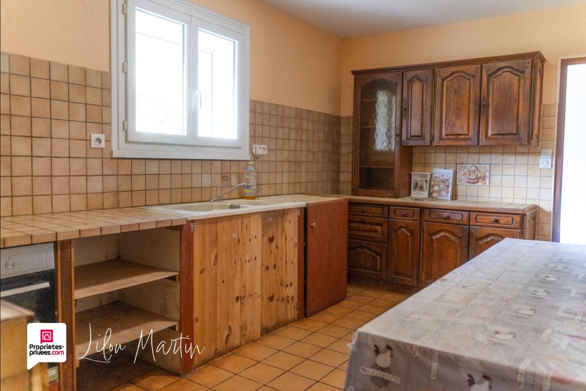 LA LANDE-DE-FRONSAC Maison et chalet - 146m2 - 6 pièces 6