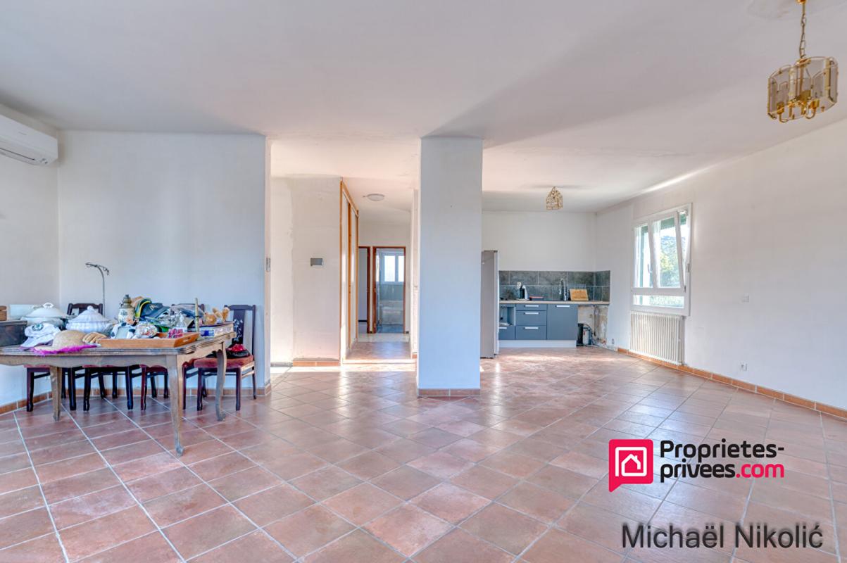 ORAISON Maison avec dépendances centre ville Oraison 2