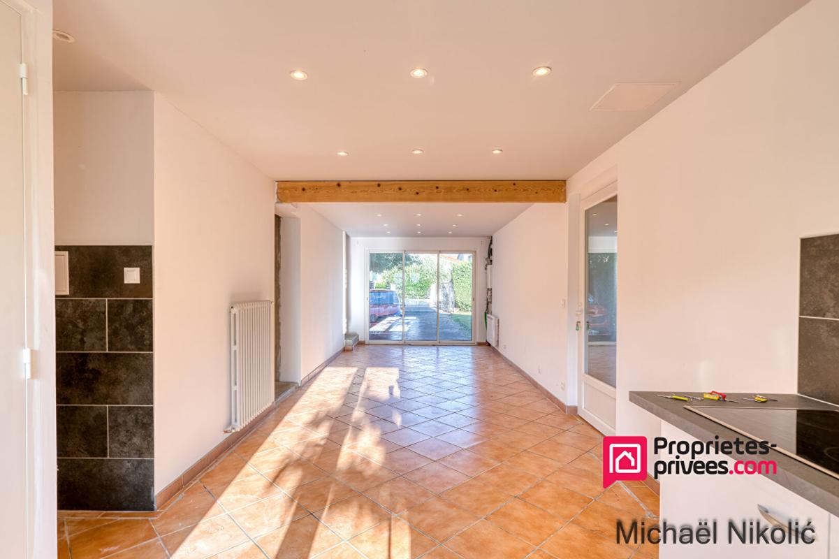 ORAISON Maison avec dépendances centre ville Oraison 9