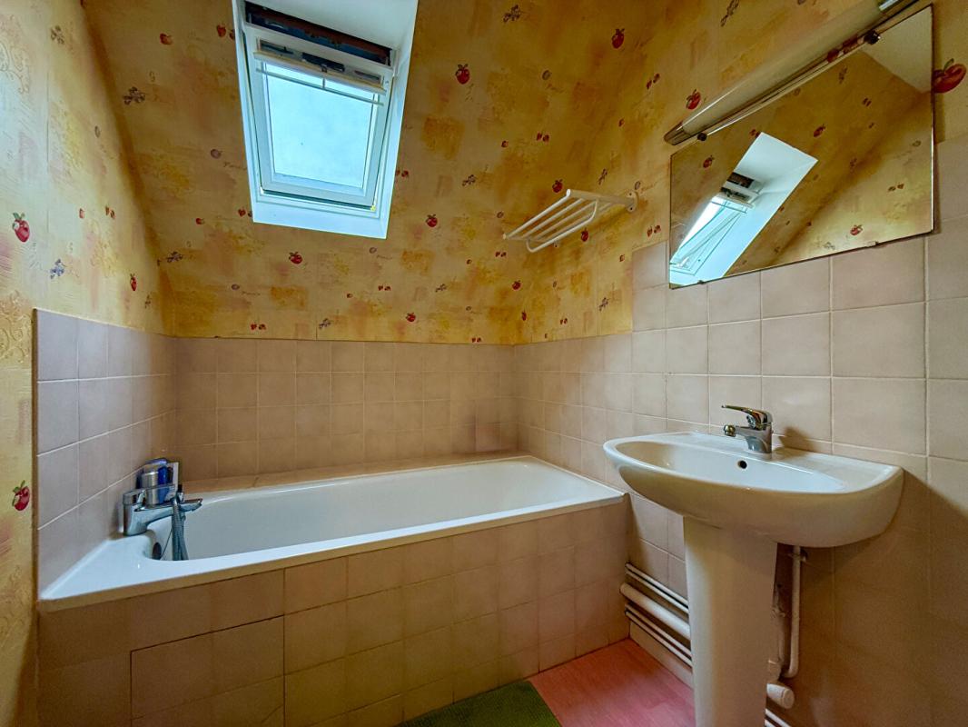 SAINT-GERMAIN-LA-BLANCHE-HERBE Maison Saint Germain La Blanche Herbe 5 pièces 90 m2 18