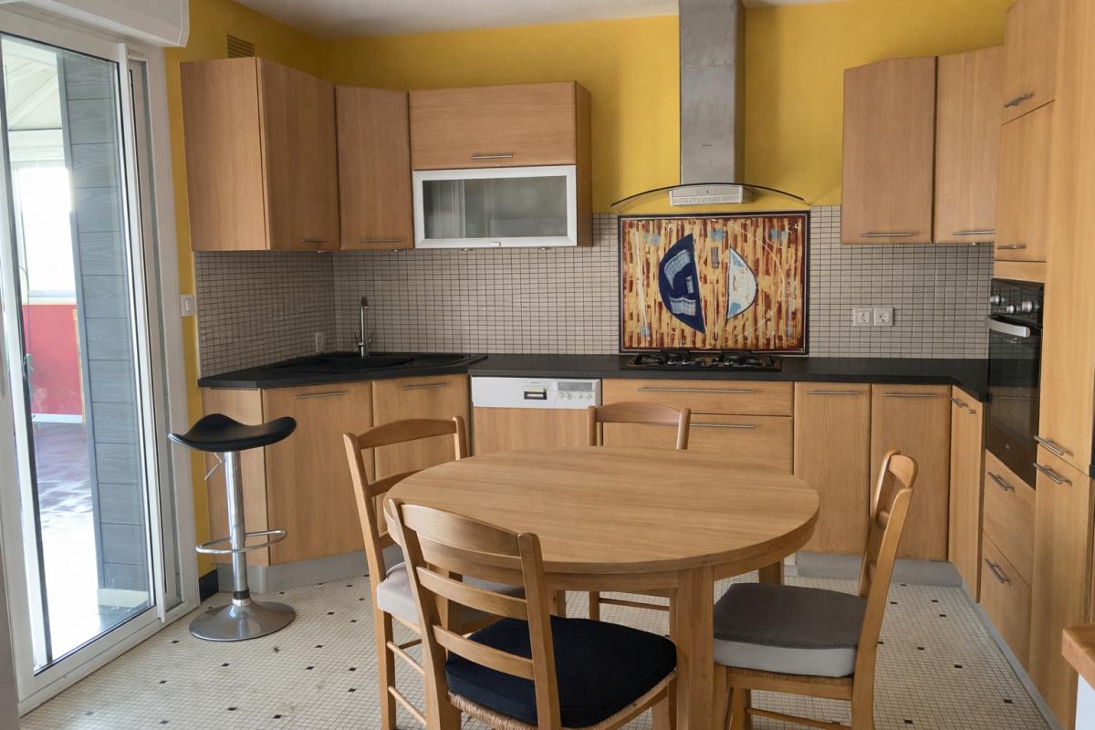 CLEGUER Belle maison familiale de 154 m² à Cléguer, 4 chambres, Terrain 1 500 m² , Sous-sol complet 6