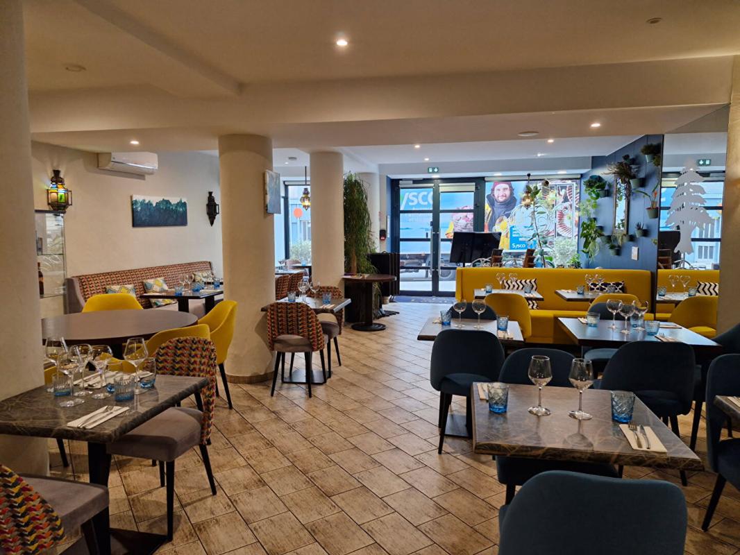 ROANNE ROANNE  -  RESTAURANT CENTRE-VILLE AVEC TERRASSE 6