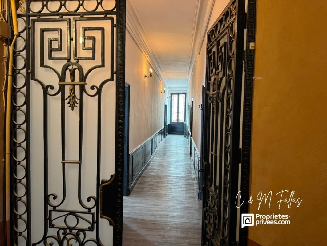 ORANGE Appartement haussmannien de 154 m² , centre ville d'Orange 16