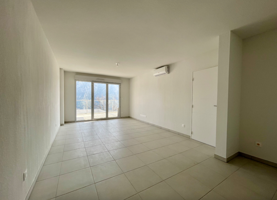 GILETTE Magnifique T3 de 66 m² avec sa terrasse de 10 m² 3