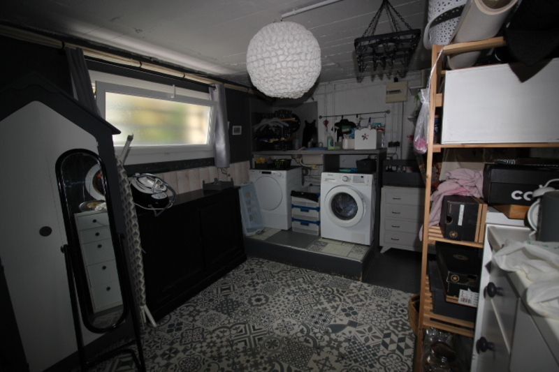 CHATELLERAULT Maison Chatellerault 6 pièce(s) 165.88 m2 18