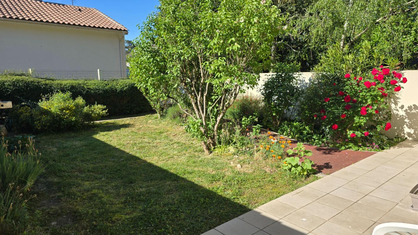 POITIERS Maison 4 pièce(s) de 91 m2 avec 3 chambres et 1 garage 16
